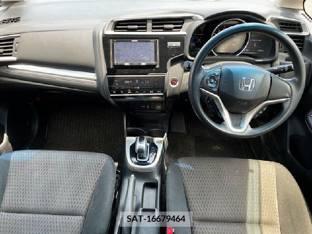 Honda FIT HYBRID 2018-03 343448-1