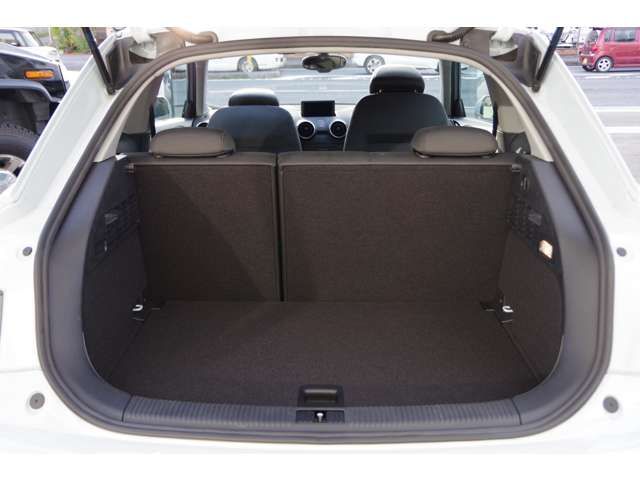 Audi A1 2011-09 2486-15