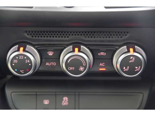 Audi A1 2011-09 2486-13