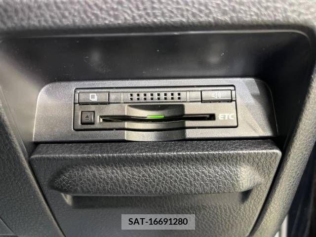 Toyota VOXY 2015-07 289112-4