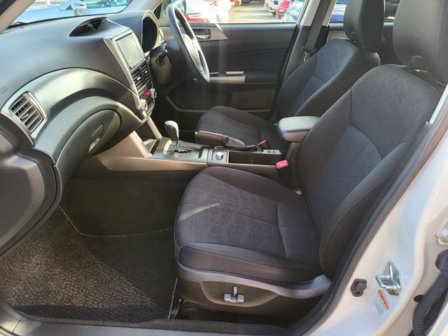Subaru FORESTER 2010-11 187927-3