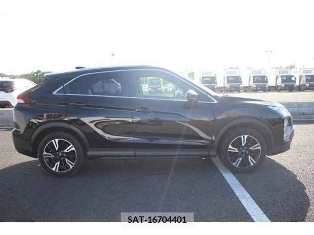 Mitsubishi ECLIPSE CROSS 2022-03 267871-10