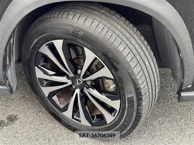 Lexus NX 2018-12 213570-5