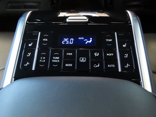 Toyota CROWN SEDAN 2021-08 9626-24