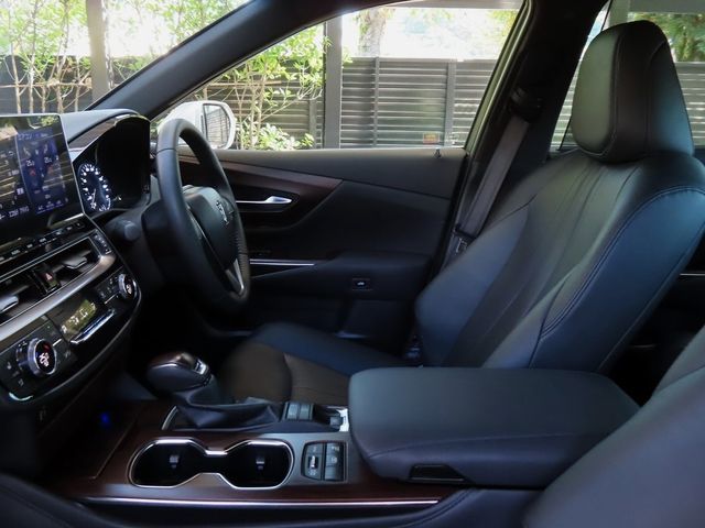 Toyota CROWN SEDAN 2021-08 9626-17