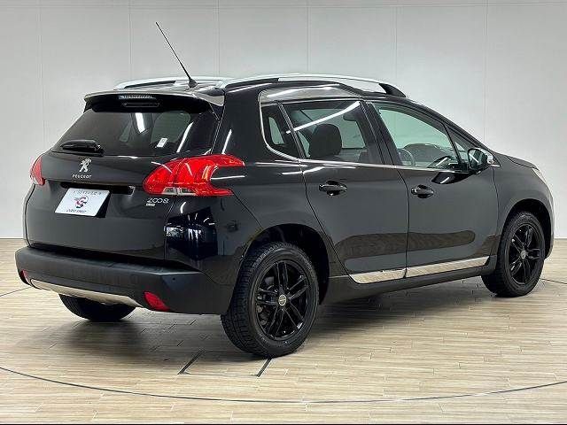 Peugeot 2008 2015-06 13677-15