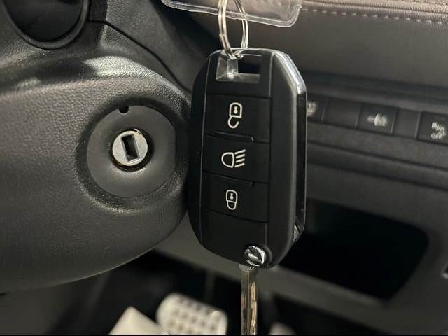 Peugeot 2008 2015-06 13677-7