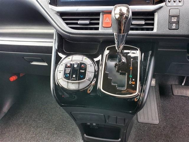 Toyota NOAH 2021-11 11531-16