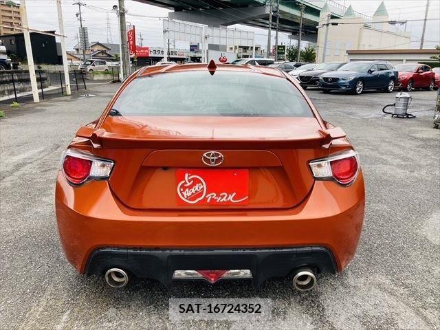 Toyota 86 2013-03 375906-5