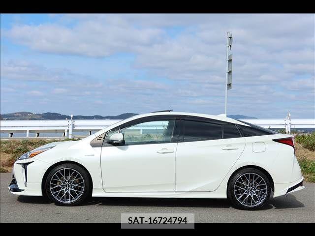 Toyota PRIUS 2020-02 247365-2