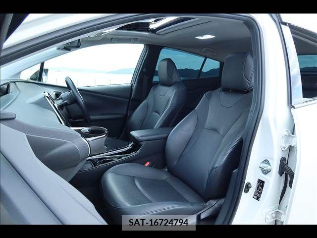 Toyota PRIUS 2020-02 247365-17