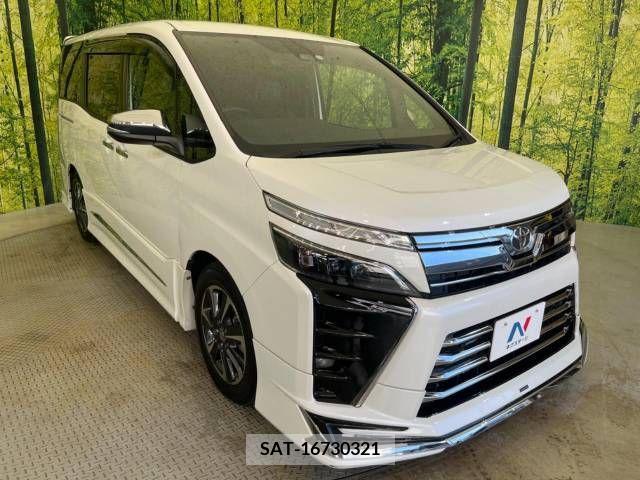 Toyota VOXY 2021-12 370299-16