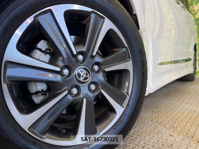 Toyota VOXY 2021-12 370299-13