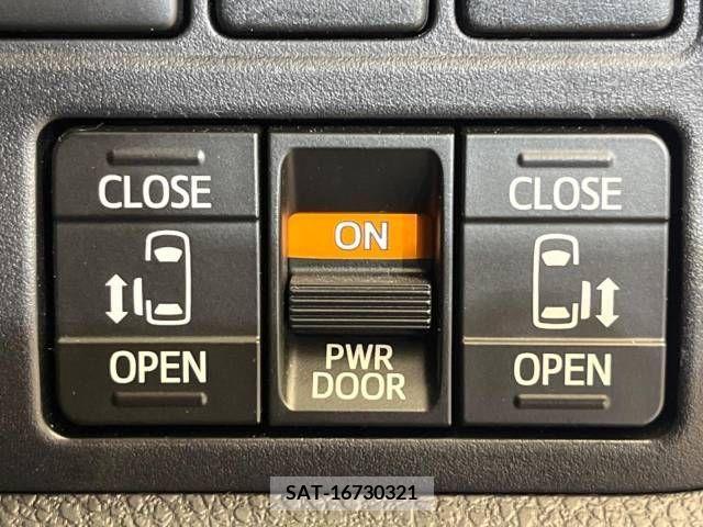 Toyota VOXY 2021-12 370299-6