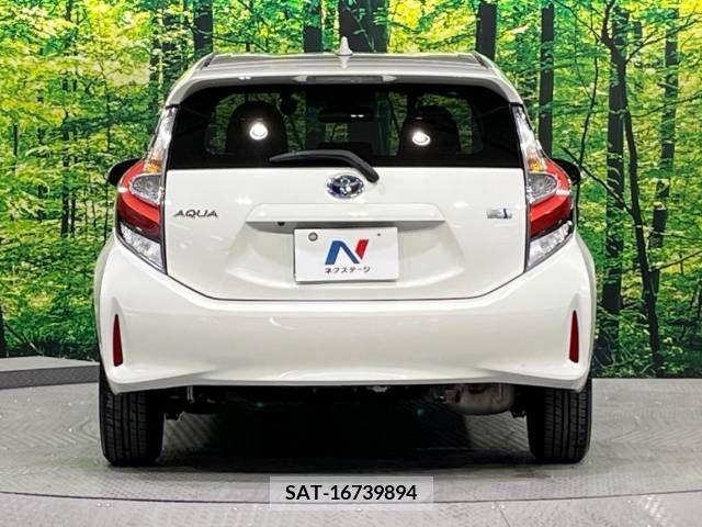 Toyota AQUA 2017-10 314322-15