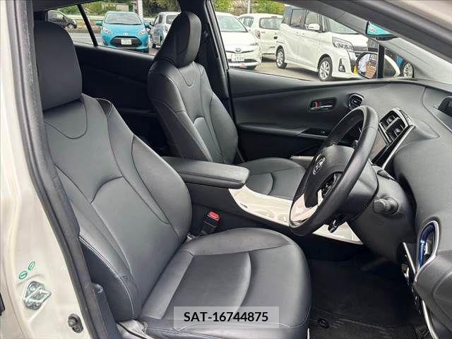 Toyota PRIUS 2015-12 373322-15