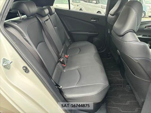 Toyota PRIUS 2015-12 373322-19