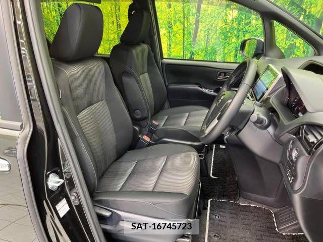 Toyota VOXY 2020-08 378253-8