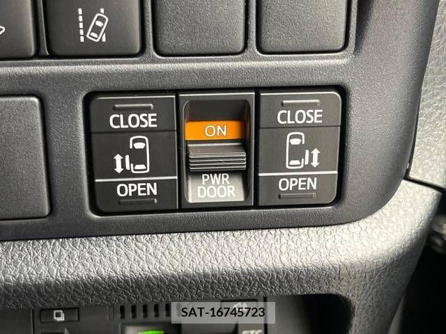 Toyota VOXY 2020-08 378253-4