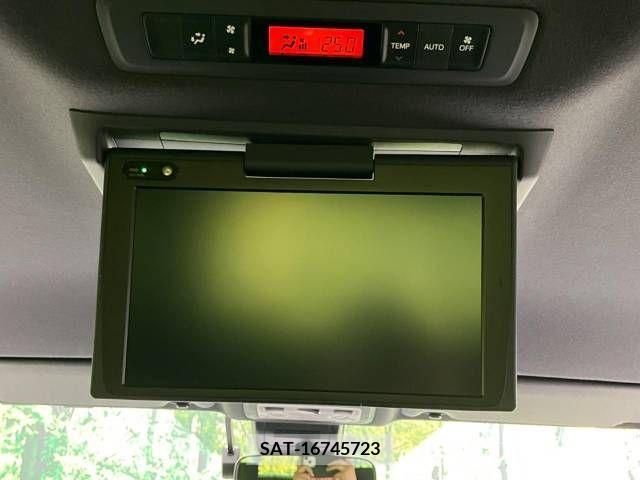 Toyota VOXY 2020-08 378253-3
