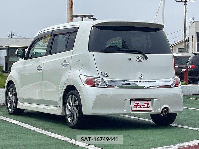 Toyota BB 2013-06 261655-8