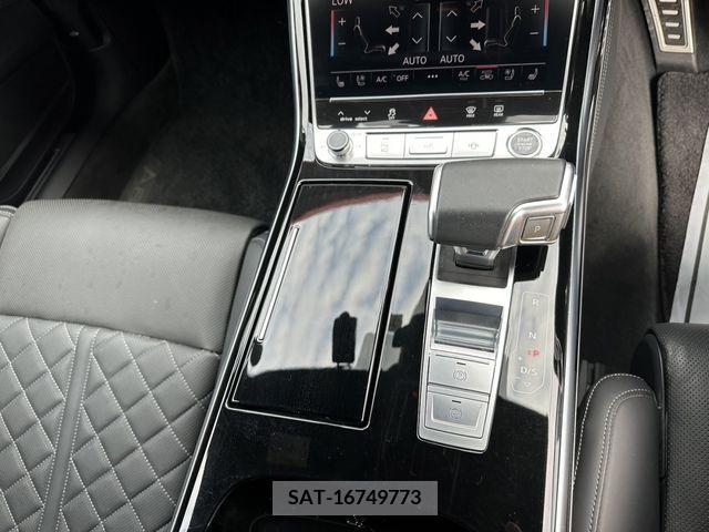 Audi A8 2022-07 261192-14