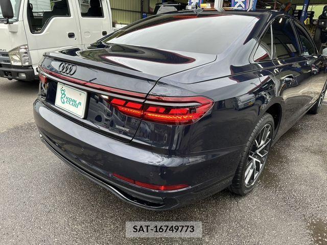 Audi A8 2022-07 261192-3