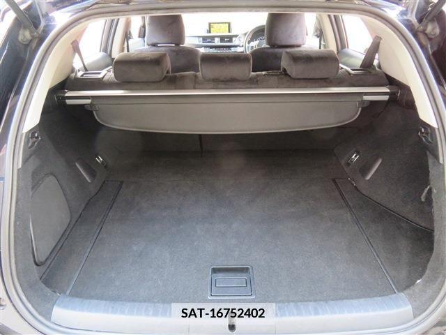 Lexus CT 2011-03 387668-11