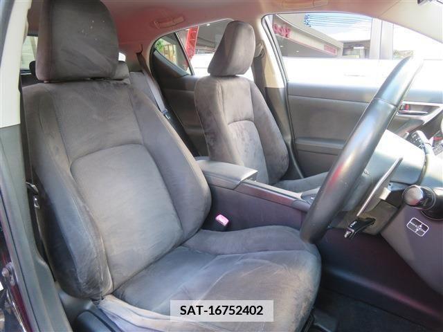 Lexus CT 2011-03 387668-9