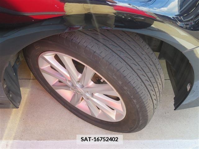 Lexus CT 2011-03 387668-6