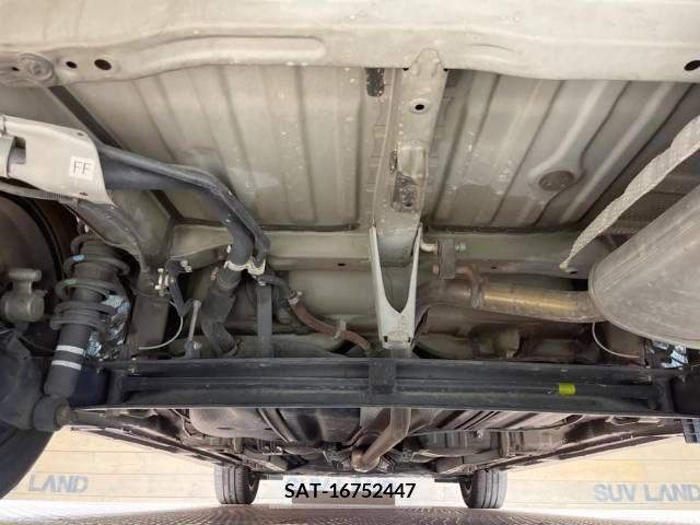 Toyota WISH 2015-03 378346-19