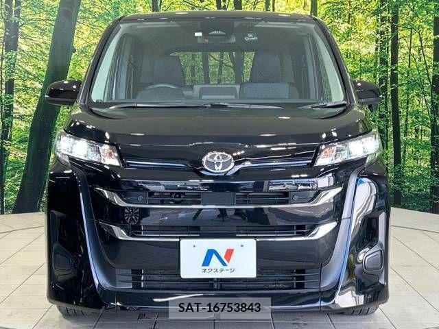 Toyota NOAH 2023-04 206852-15