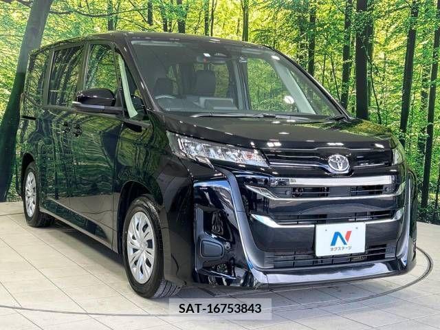 Toyota NOAH 2023-04 206852-17