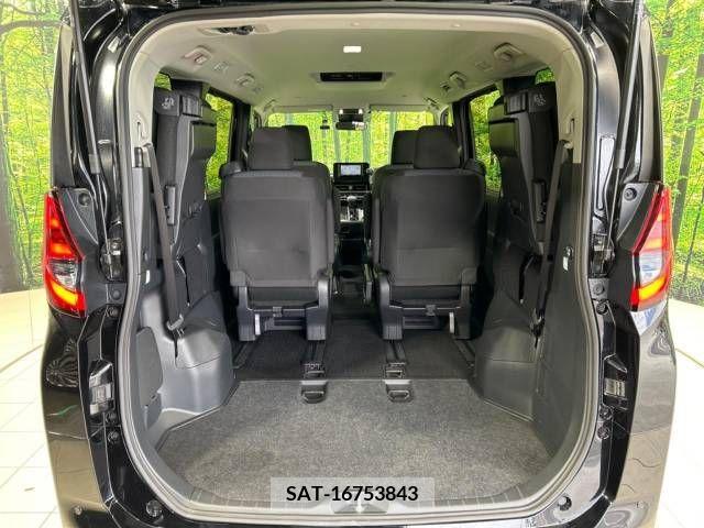 Toyota NOAH 2023-04 206852-11