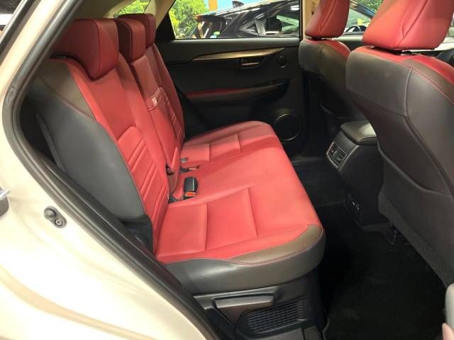 Lexus NX 2018-06 189114-9