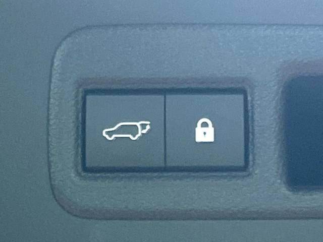 Lexus NX 2018-06 189114-4
