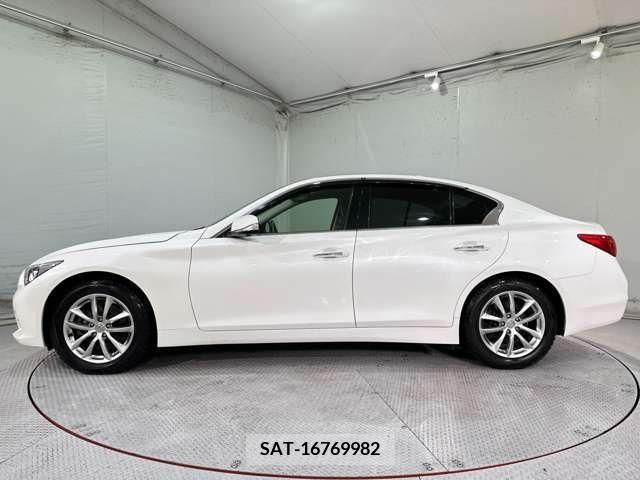 Nissan SKYLINE 2014-10 236362-11