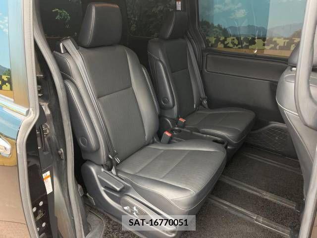 Toyota ESQUIRE 2017-04 212244-9