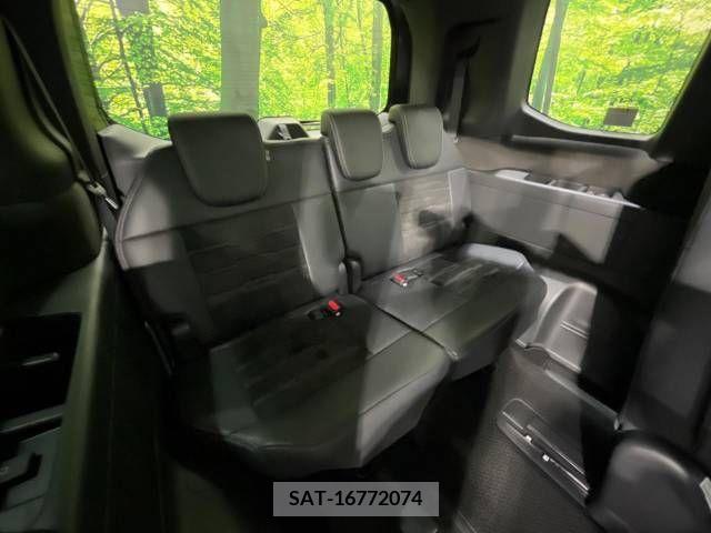 Honda e 2023-05 380951-10