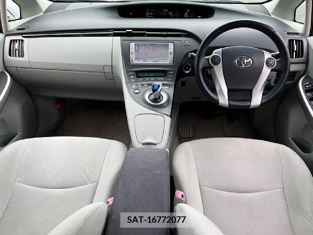 Toyota PRIUS 2010-01 340974-1