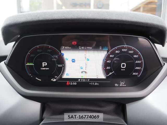 Audi E-TRON 2021-11 219699-13