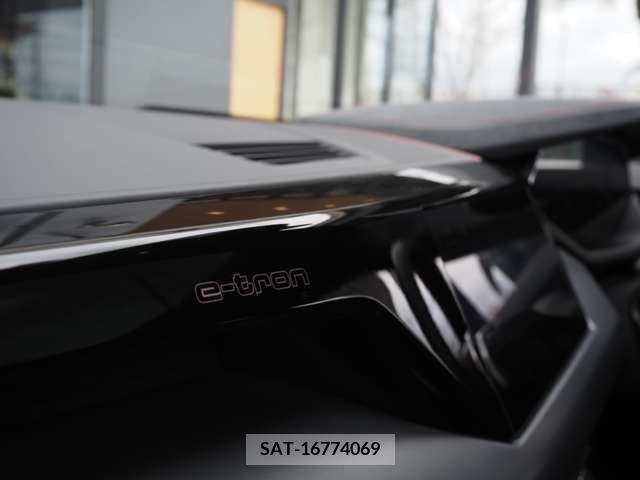 Audi E-TRON 2021-11 219699-12