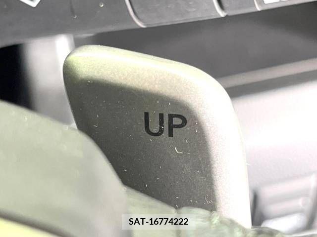 Mazda PREMACY 2013-01 301490-4
