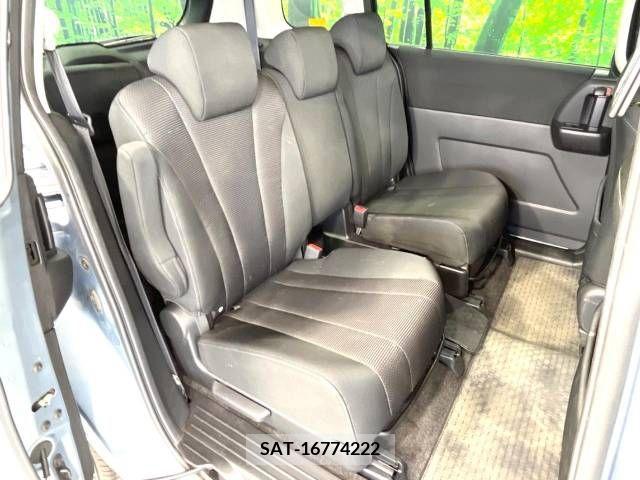 Mazda PREMACY 2013-01 301490-9
