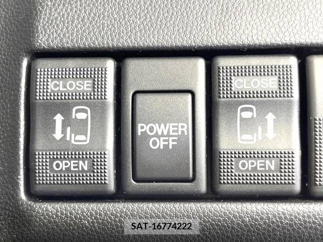Mazda PREMACY 2013-01 301490-6