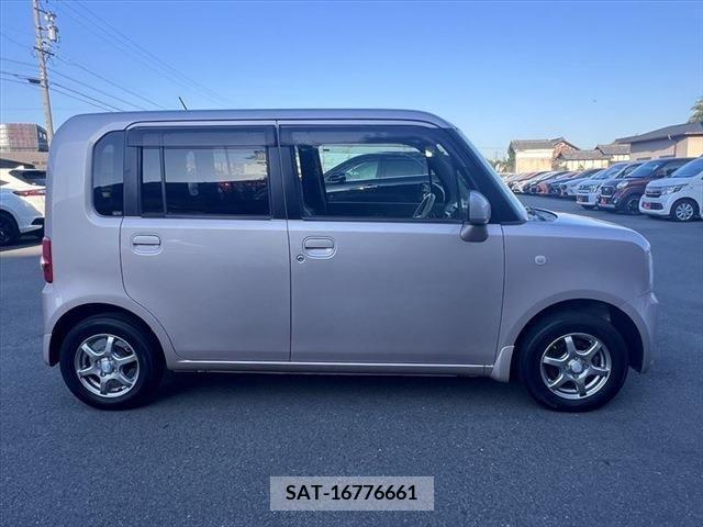Toyota PIXIS SPACE 2012-04 281427-3