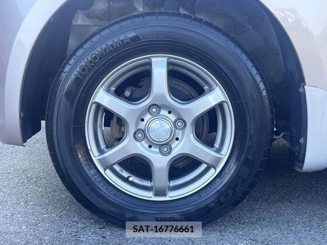 Toyota PIXIS SPACE 2012-04 281427-15