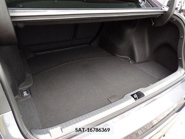 Lexus IS 2023-03 354013-26