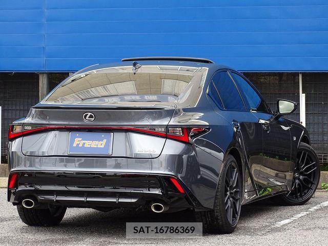 Lexus IS 2023-03 354013-9