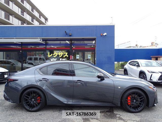 Lexus IS 2023-03 354013-5